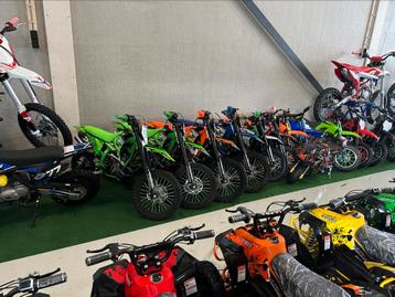 Nieuwe kinder elektrische of benzine quads en crossers beschikbaar voor biedingen