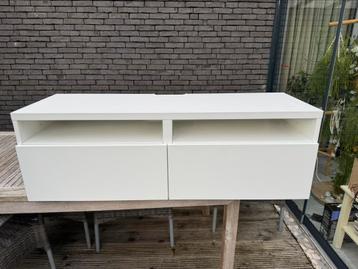 Ikea tv-kast beschikbaar voor biedingen