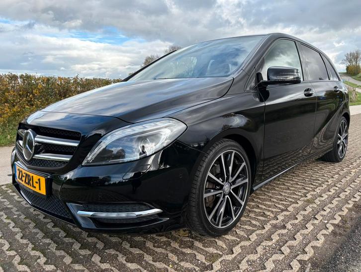 Mercedes-Benz B 180 Sport+Night - Bi-Xenon - Navi - 53d. km!, Auto's, Mercedes-Benz, Particulier, B-Klasse, ABS, Adaptieve lichten