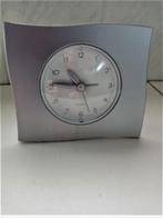 nieuw zilvergrijs wekker (quartz) tafelklok 11cm / 13cm, Huis en Inrichting, Ophalen of Verzenden, Nieuw, Analoog, Wekker of Tafelklok