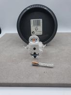 Swarovski Sneeuwman met buisje sneeuw., Verzamelen, Swarovski, Ophalen of Verzenden