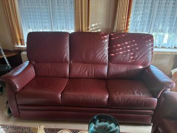 Lederen zetels 2+3 zit beschikbaar voor biedingen