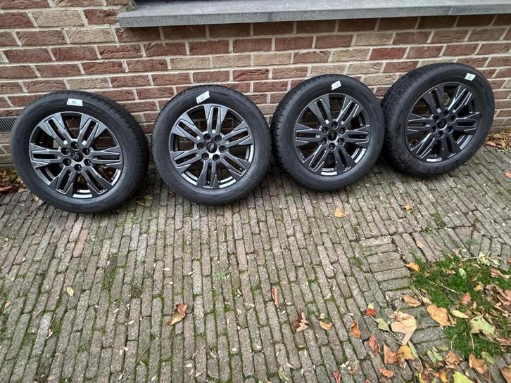 Ford Transit Custom all season kit 17" 215/60R17C, Auto-onderdelen, Banden en Velgen, Banden en Velgen, All Season, 17 inch, 215 mm