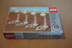 Lego trein 12 volt lichtmasten met doos 7867, Kinderen en Baby's, Verzenden, Gebruikt, Complete set, Lego