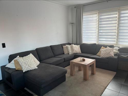 Antraciet kleurige grote zetel. Afmetingen: 2.64m op 2.54m, Huis en Inrichting, Zetels | Complete zithoeken, Gebruikt, Stof, Ophalen