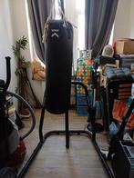 Sac de boxe sur support, Enlèvement, Utilisé, Sac de boxe