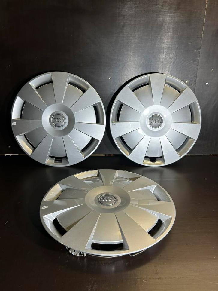 3 enjoliveurs Audi A3,A4 ou autre 16", Autos : Divers, Enjoliveurs, Comme neuf, Enlèvement ou Envoi