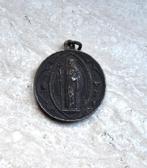 Médaille Saint Benoît, Argent, Envoi