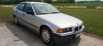 BMW 316i 1991, Autos, Argent ou Gris, Achat, 4 portes, Carnet d'entretien