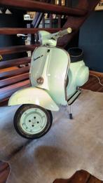 Vespa oldtimer 50cc, Fietsen en Brommers, Ophalen, Zo goed als nieuw