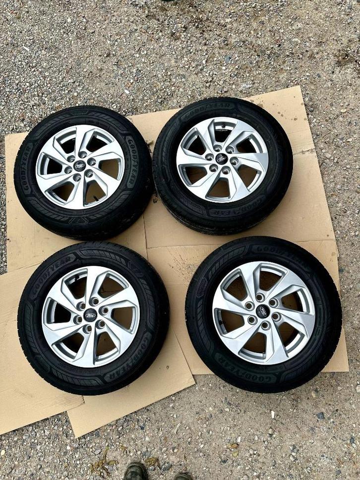 Velgen Aluminium Ford Transit Custom Nieuw inc banden, Auto-onderdelen, Banden en Velgen, Banden en Velgen, Zomerbanden, 16 inch