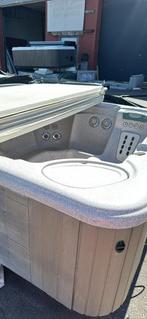 HotSpring jacuzzi – 5 à 6 personen, Tuin en Terras, Bubbelbaden en Hottubs, Ophalen of Verzenden, Gebruikt, Afdekzeil