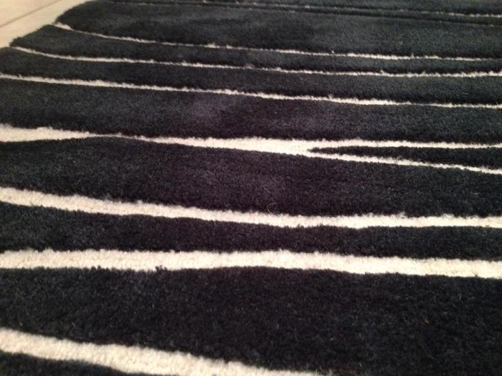 Tapijt handtuft NIEUW 120x170cm-NIEUW, Huis en Inrichting, Stoffering | Vloerbedekking, Nieuw, Tapijt, Ophalen of Verzenden