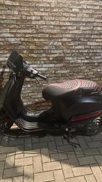 Vespa Sprint 2021, Fietsen en Brommers, Ophalen