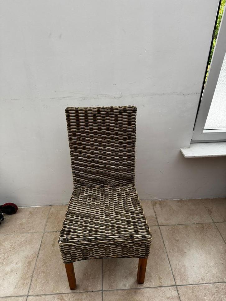 4 EETTAFEL STOELEN helemaal hetzelfde, Huis en Inrichting, Stoelen, Zo goed als nieuw, Vier, Hout, Ophalen