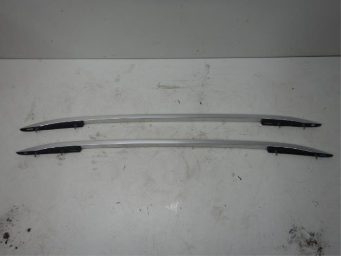 VW Tiguan 5NA Dakdragers Dakrail Mat Chrome, Autos : Pièces & Accessoires, Carrosserie & Tôlerie, Utilisé, Enlèvement ou Envoi