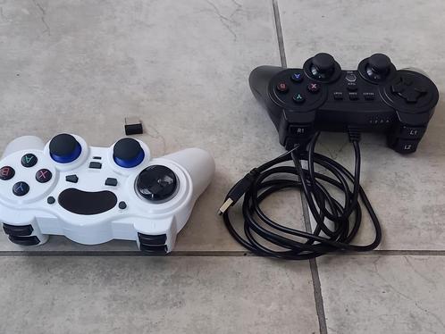 a vendre 2 manettes de jeu pour pc sans fil et filiere neuf, Computers en Software, Joysticks, Nieuw, Ophalen of Verzenden