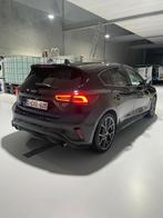 FORD Focus ST 2.3i EcoBoost 2023 automatic 280 pk 01/2023, Auto's, Ford, Zwart, 5 deurs, Particulier, Metaalkleur