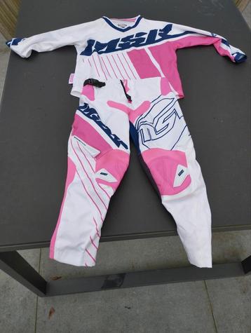 Équipement de motocross axxis msr y22 pour enfants 7-8 ans disponible aux enchères