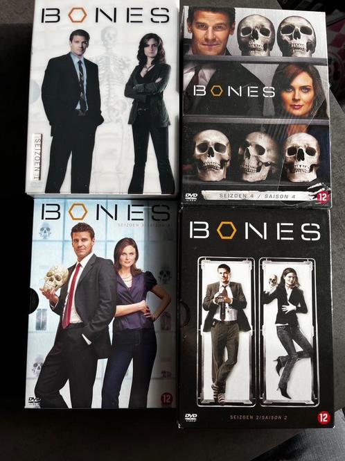 Bones: seizoen 1 tot 4, CD & DVD, DVD | TV & Séries télévisées, Comme neuf, Drame, À partir de 12 ans, Enlèvement ou Envoi