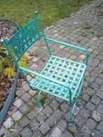 Twee ijzeren stoelen nu aan, Tuin en Terras, Tuinstoelen, Ophalen of Verzenden, Zo goed als nieuw