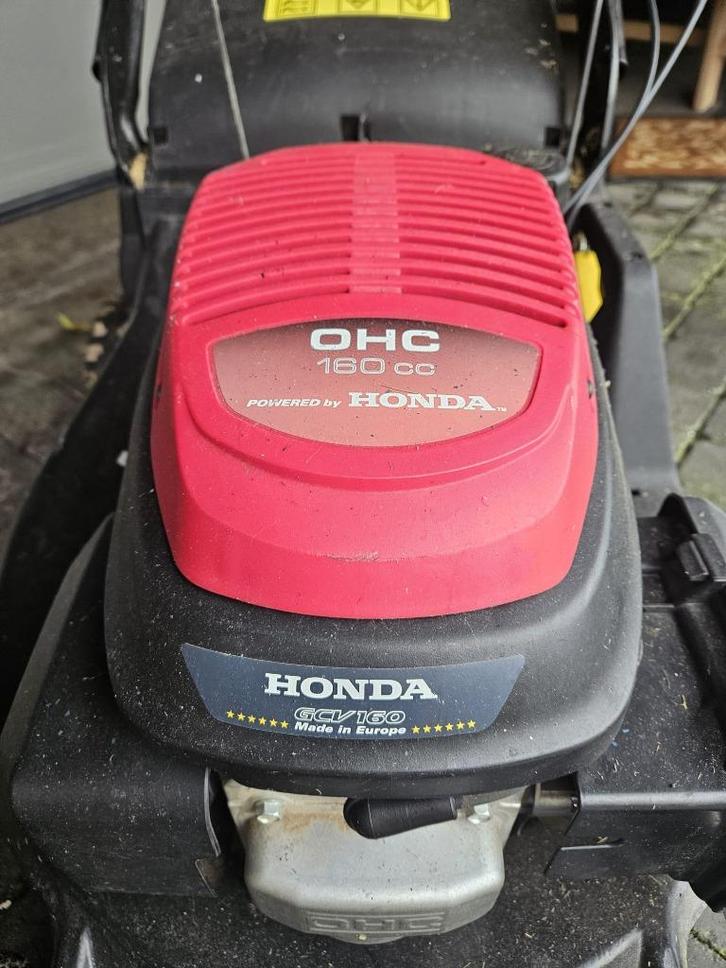 Honda grasmaaier zelfduwer 160 cc, Tuin en Terras, Grasmaaiers, Gebruikt, Benzine-grasmaaier, 40 t/m 49 cm, Cirkelmaaier, Ophalen