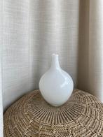 Elegante witte vaas (glas), Ophalen, Zo goed als nieuw, Glas