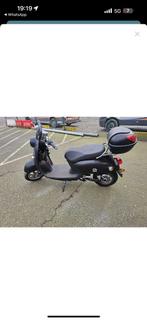 Minerva electrische scooter, Fietsen en Brommers, Ophalen, Nieuw, 50 km per accu of meer, Overige merken