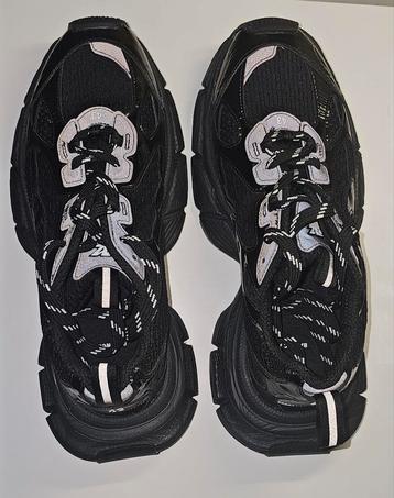 Balenciaga runner 3xl maat 43 beschikbaar voor biedingen