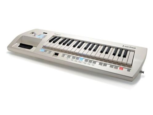 Roland Lucina AX-09 Keytar, Musique & Instruments, Synthétiseurs, Utilisé, Autres nombres, Roland, Avec connexion MIDI, Enlèvement