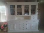 2x witte vitrinekast. tv meubel, tafel 6 stoelen, salontafel, Ophalen