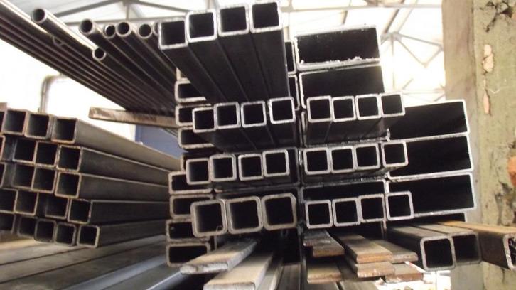 Verkoper metalen profielen te 9300 Aalst, Doe-het-zelf en Bouw, Metalen, Nieuw, IJzer, Ophalen