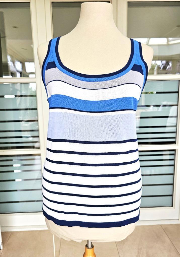 Topje - Mayerline - maat XL, Vêtements | Femmes, Tops, Comme neuf, Taille 46/48 (XL) ou plus grande, Bleu, Sans manches, Enlèvement ou Envoi