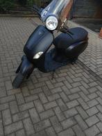 2 takt scooter, Fietsen en Brommers, Brommers | Overige merken, Ophalen of Verzenden, Zo goed als nieuw