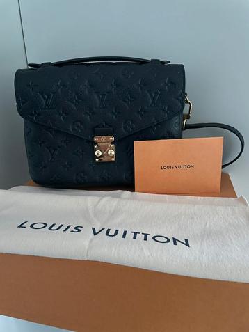 PRACHTIGE  😍 LOUIS VUITTON  POCHETTE METIS beschikbaar voor biedingen