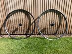 Bontrager Paradigm SL tubeless wielset, Fietsen en Brommers, Fietsonderdelen, Gebruikt, Bontrager Trek, Racefiets, Ophalen