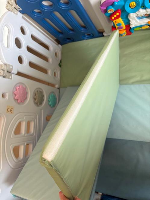 Afneembare en opvouwbare babybox met deur, Kinderen en Baby's, Speelgoed | Babyspeelgoed, Zo goed als nieuw, Ophalen of Verzenden