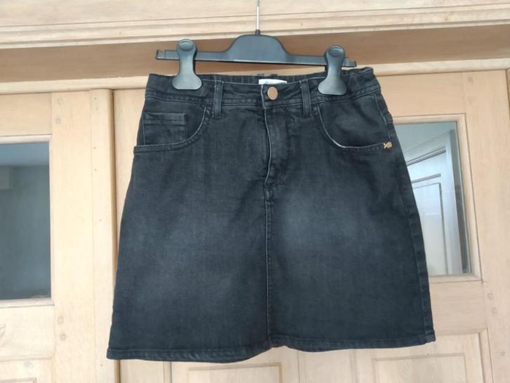 Jupe en jean noire Brian & Nephew taille 14/XS (164), Enfants & Bébés, Vêtements enfant | Taille 164, Comme neuf, Fille, Robe ou Jupe