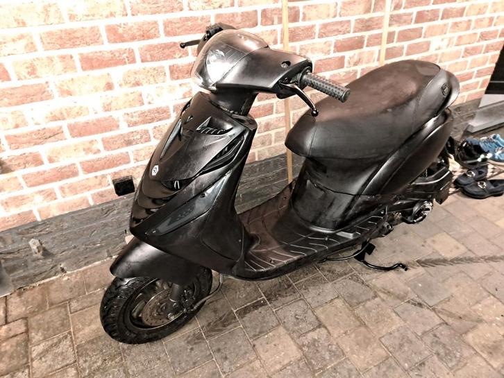 Zip A  klasse 1250 euro  eerst is eerst, Fietsen en Brommers, Scooters | Piaggio, Zip, Ophalen