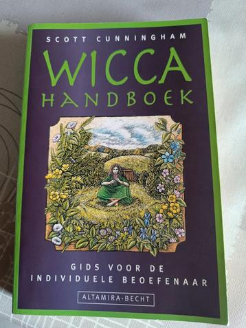 Scott Cunningham : WICCA handboek