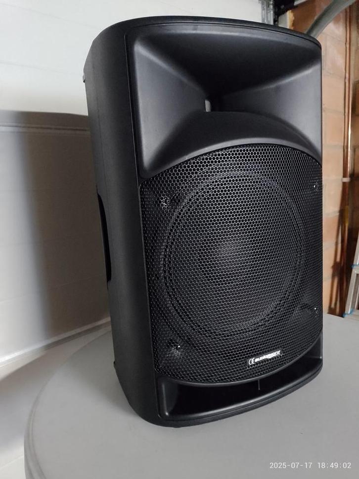 Enceintes amplifiées Audiophony GOA MT12A + housses + pieds, Audio, Tv en Foto, Luidsprekerboxen, Gebruikt, Front, Rear of Stereo speakers