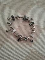 Pandora armband met bedeltjes, Ophalen, Zo goed als nieuw