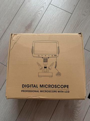 Microscope digital professionnel avec LCD disponible aux enchères