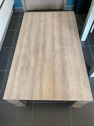 Salontafel beschikbaar voor biedingen
