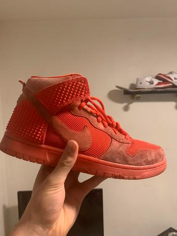 Nike Dunk High Red October Taille 43
