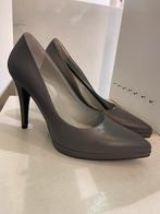 Frida pumps grijs leer Maat 40 - Nieuw, Kleding | Dames, Pumps, Frida, Nieuw, Ophalen of Verzenden