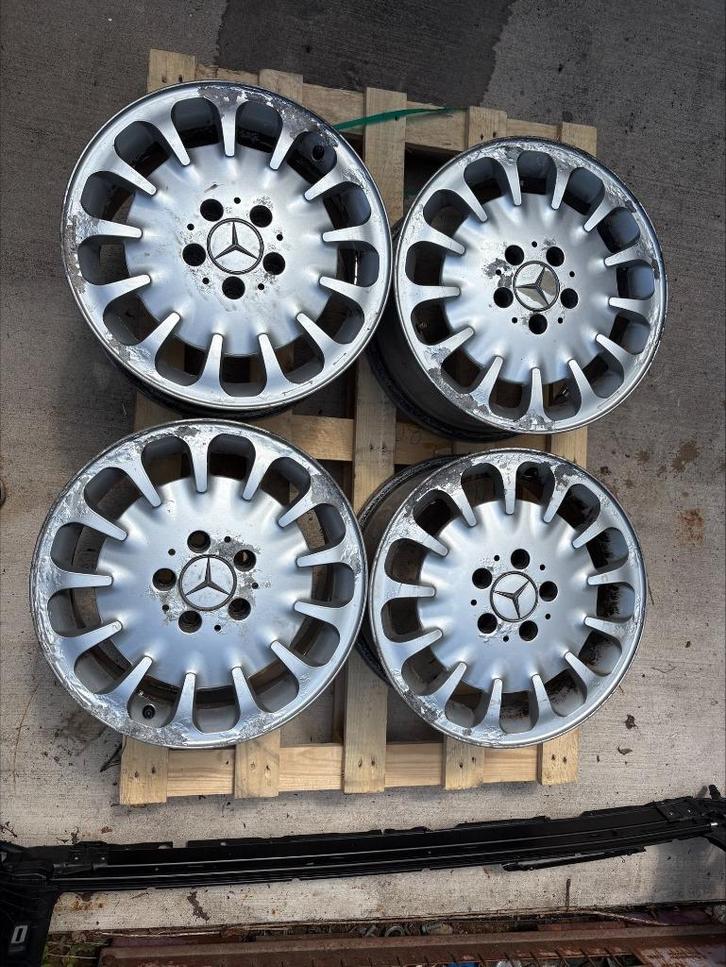 4 jantes d’origine Mercedes 16 Ronal – Classe E W211, Auto-onderdelen, Banden en Velgen, Velg(en), 16 inch, Personenwagen, Gebruikt