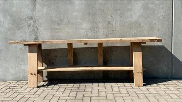 Eiken wandmeubel beschikbaar voor biedingen