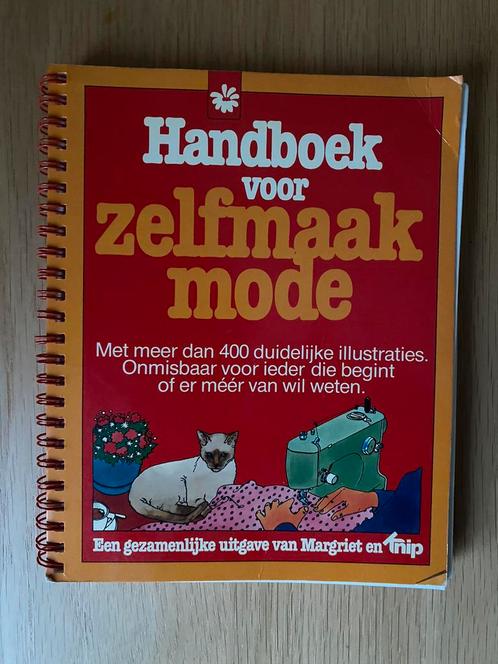 Handboek voor zelfmaakmode . Om zelf kleding te maken  🍄, Hobby en Vrije tijd, Kledingpatronen, Zo goed als nieuw, Ophalen of Verzenden