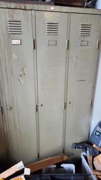 metalen kleerkast, Huis en Inrichting, Kasten | Kleerkasten, Gebruikt, 100 tot 150 cm, Ophalen of Verzenden, 150 tot 200 cm